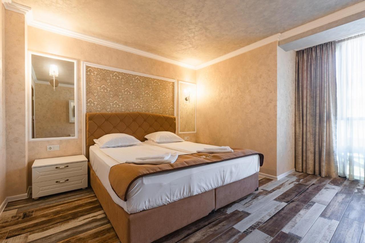 Hotel Baikal Napospart Kültér fotó