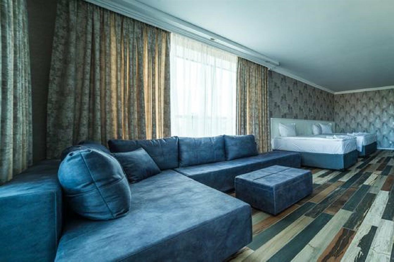 Hotel Baikal Napospart Kültér fotó