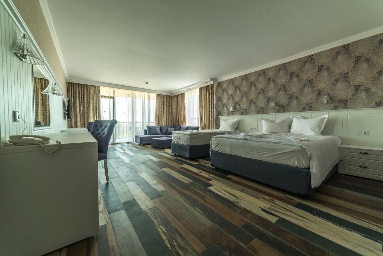 Hotel Baikal Napospart Kültér fotó